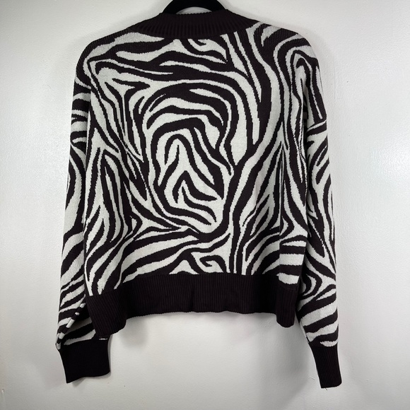 Carbon 38 Zebra Jacquard Crop Sweater‎ Brown Tan Size Medium New With Tag - Picture 5 of 11
